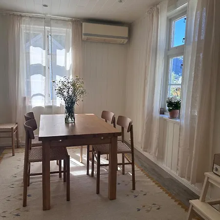 Charming House In The Center Of Laerdal Semesterbostad